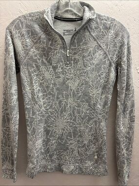 Smartwool Merino 25 Women’s  Gray Floral Pattern 1/4 Zip Sweater